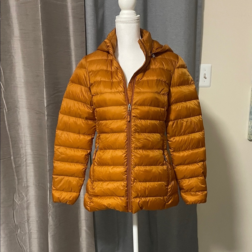 32 Heat Lightweight Packable Down
Puffer Jacket Coat Size S
Detachable Hood
